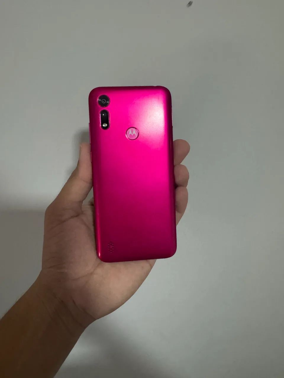Celular moto E6I cor rosa  - Foto 2