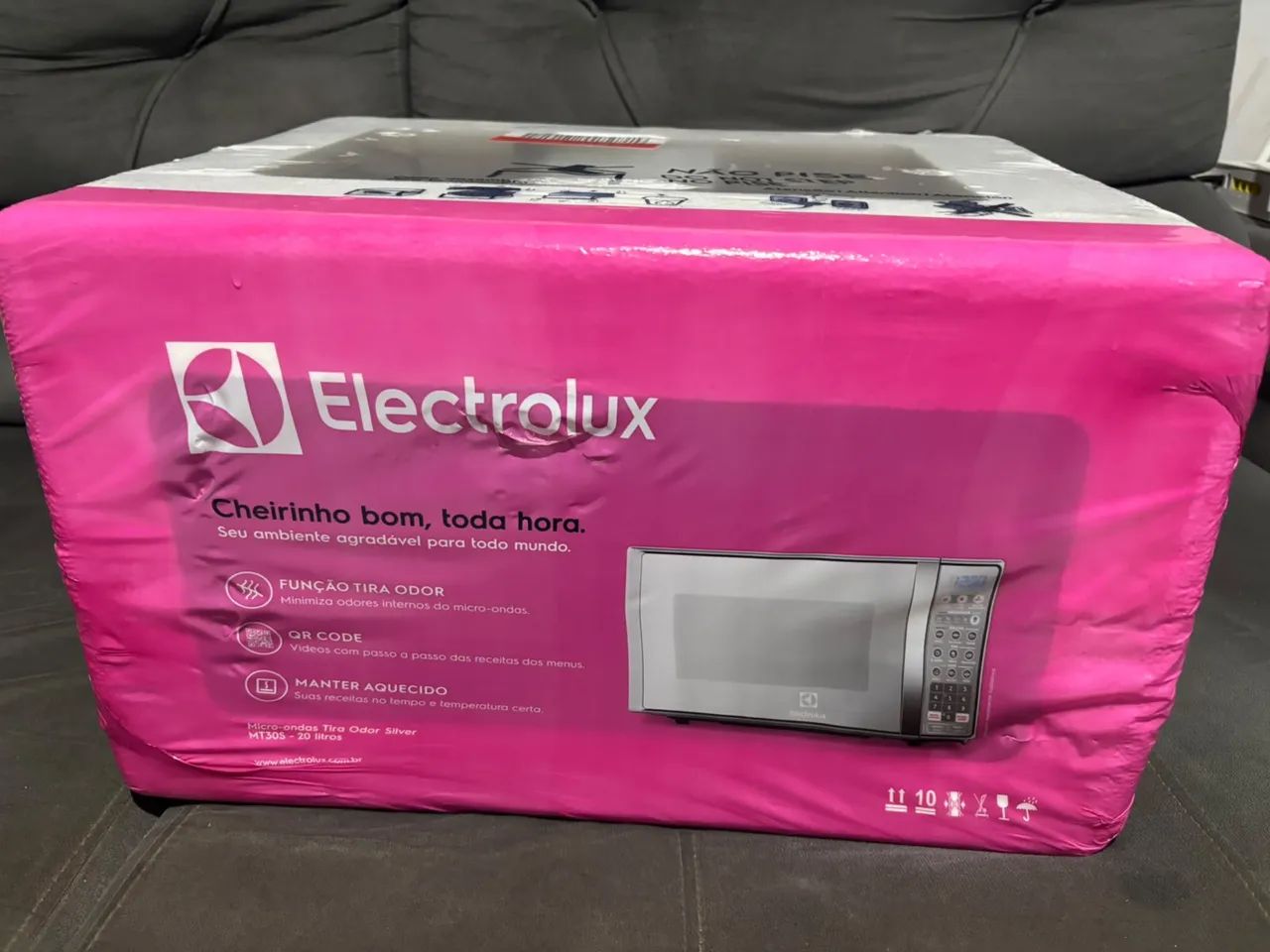 Microondas 20L LACRADO Eletrolux MT30s Silver Espelhado