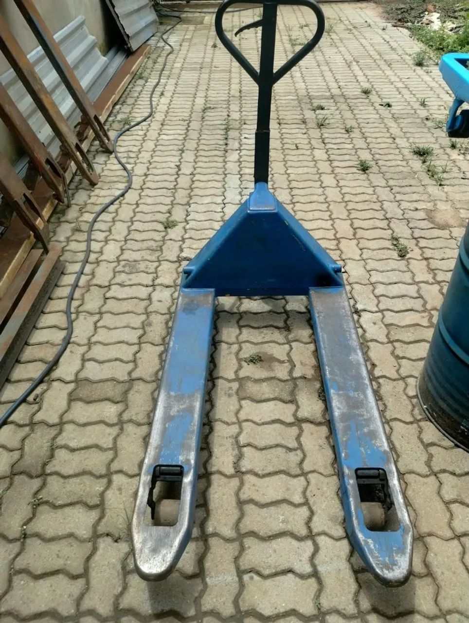 Paleteira paletrans 2 ton - Foto 2