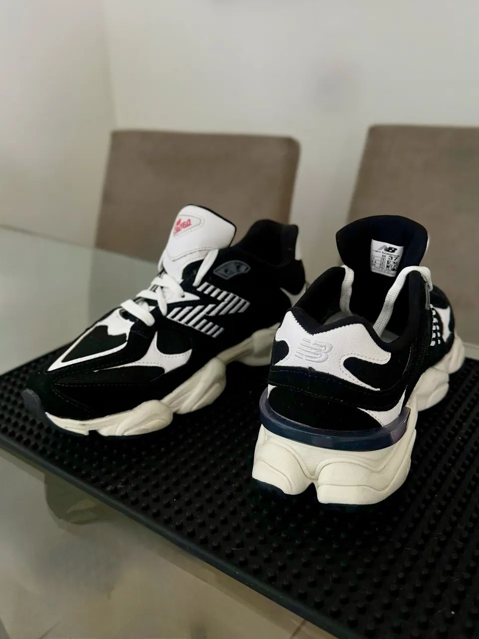 Tênis New Balance 9060 - Foto 2