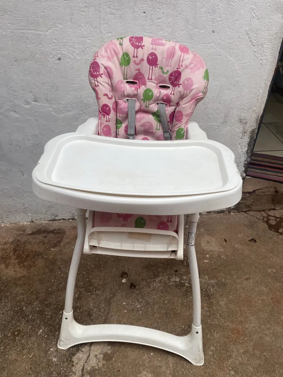 Cadeirinha de alimentação 