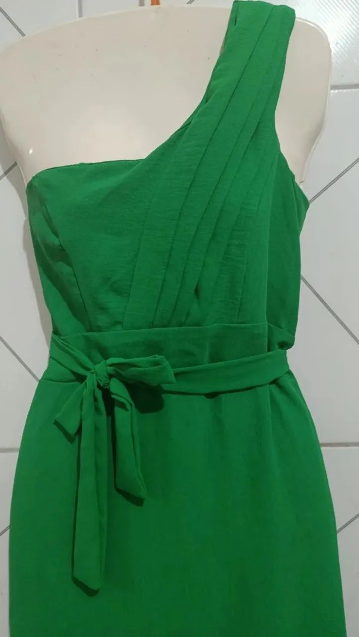 Vestido verde elegante de um ombro só - Foto 3