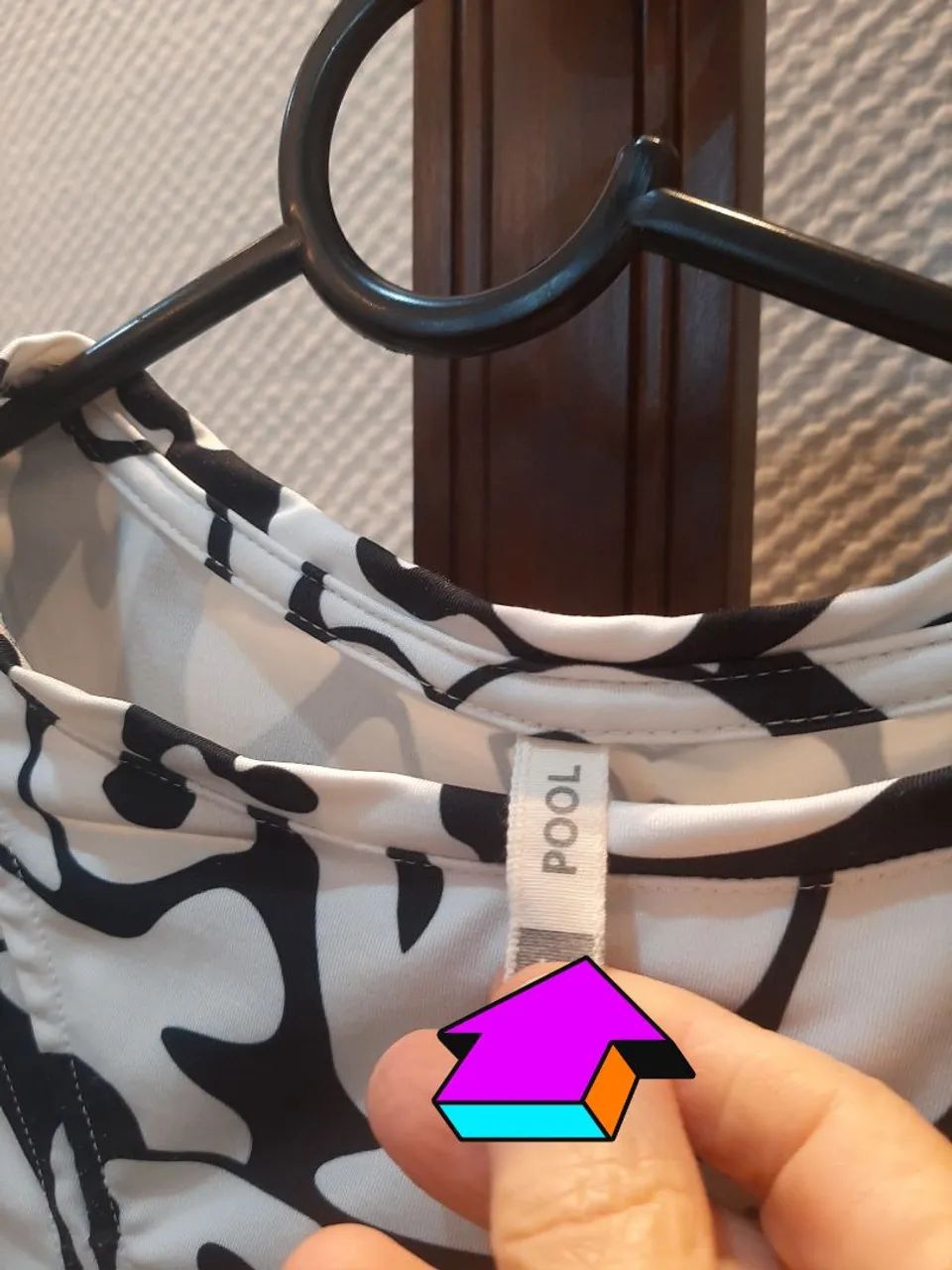 Blusa cropped. Tamanho M. Marca POOL.  - Foto 2