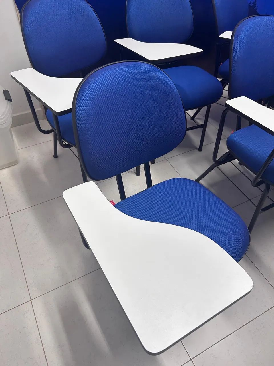 Cadeiras universitárias NOVAS