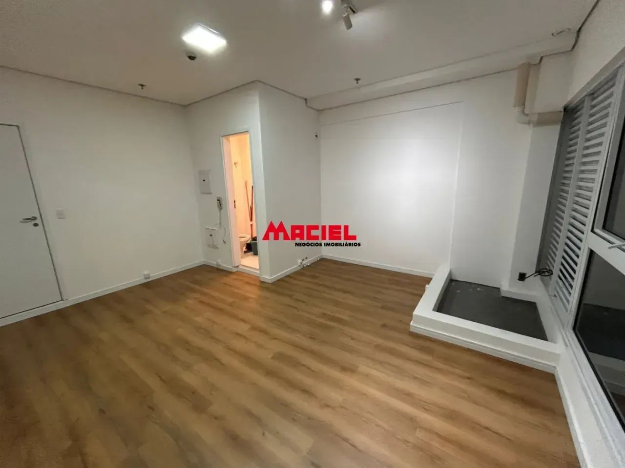 SALA COMERCIAL À VENDA  HELBOR DOWNTOWN | CENTRO DE SÃO JOSÉ DOS CAMPOS - Foto 4