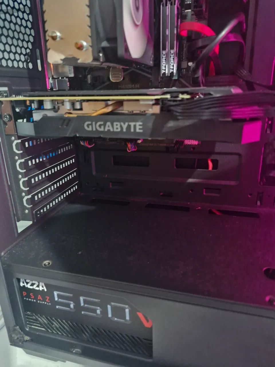 Placa de VPlaca de Vídeo RTX 2060 - Excelente estado + Caixa Original - Foto 2