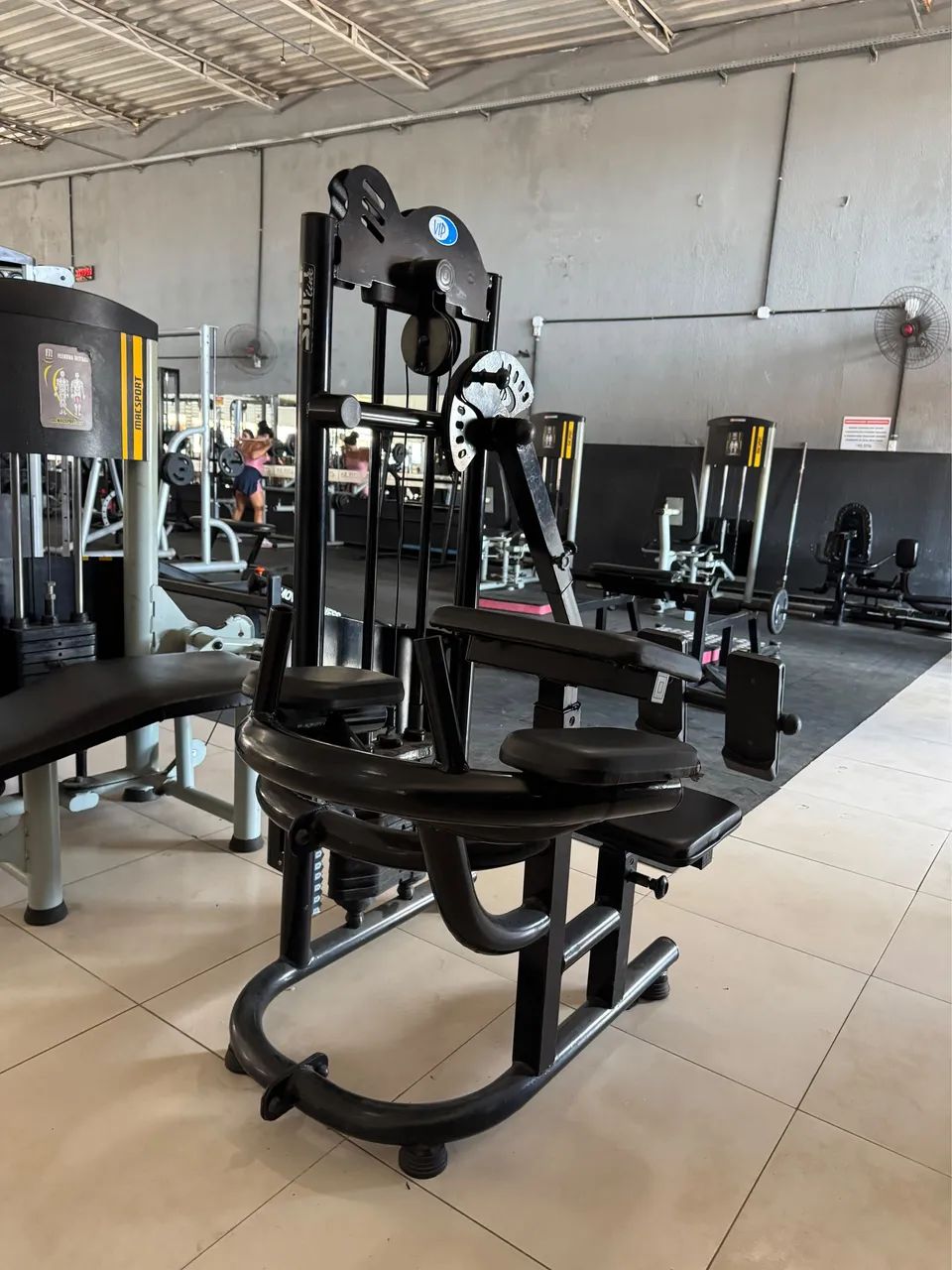 Máquina 4 apoio de academia - Foto 5