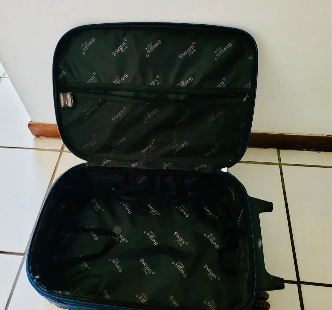 Mala de Viagem 10kg a 12kg Azul Marinho NOVA - Foto 3