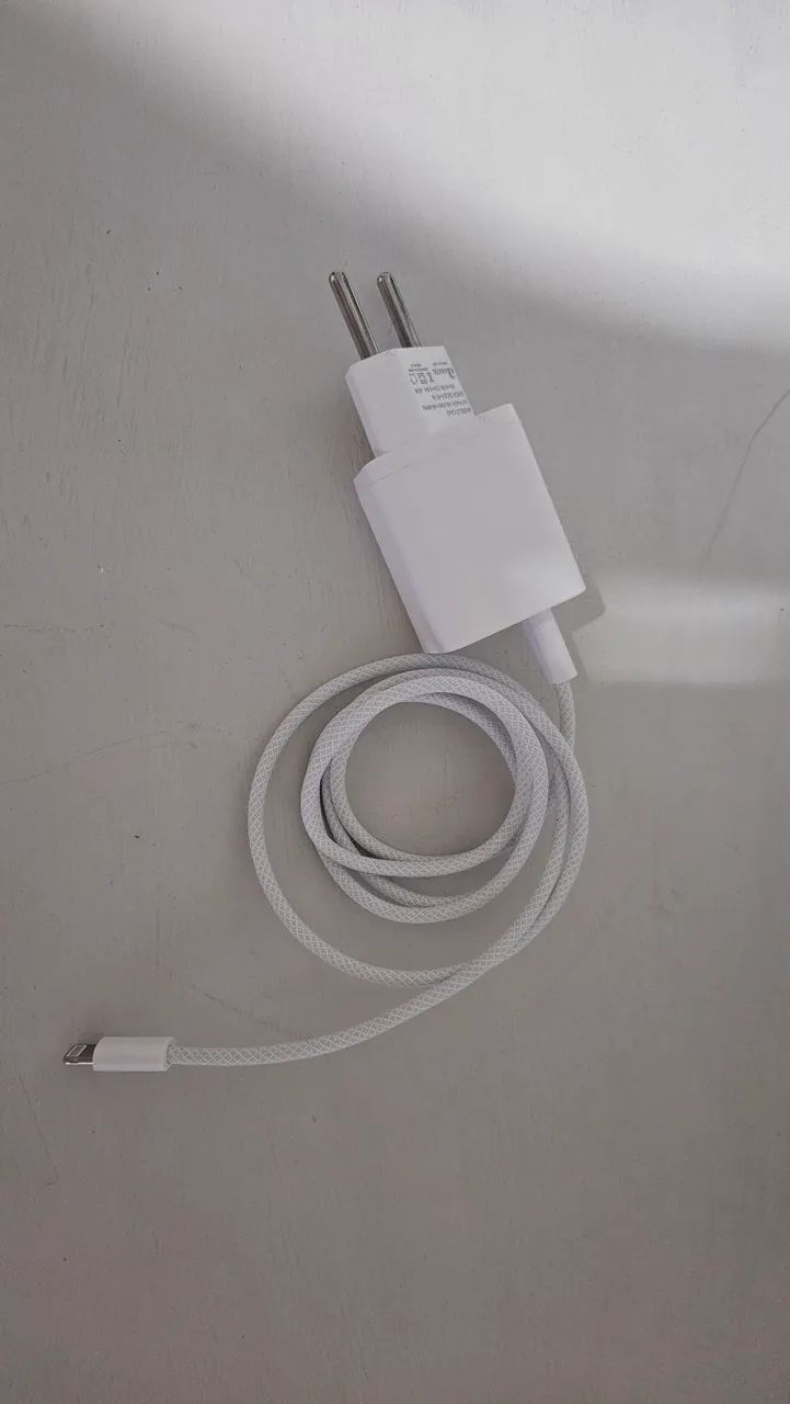 ipad 8 geração 32gb + capa e carregador - Foto 5