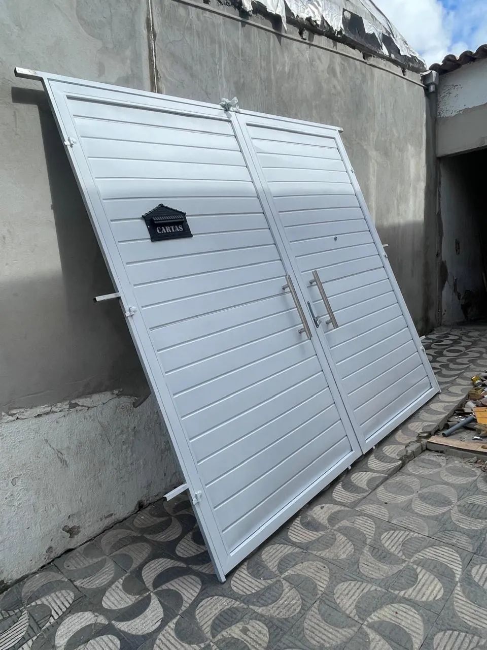 Portão Alumínio e aço galvanizado  - Foto 4