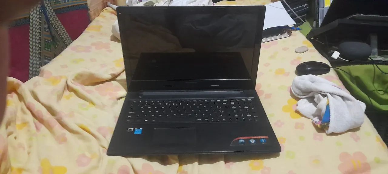 Notebook Lenovo para reparo