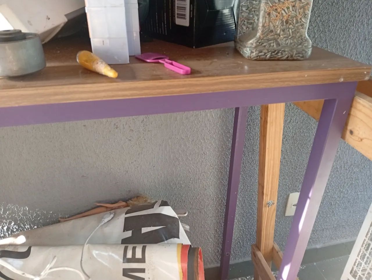 Bancada mesa de parede 2 metros com 4 cadeiras alta lindas. - Foto 3