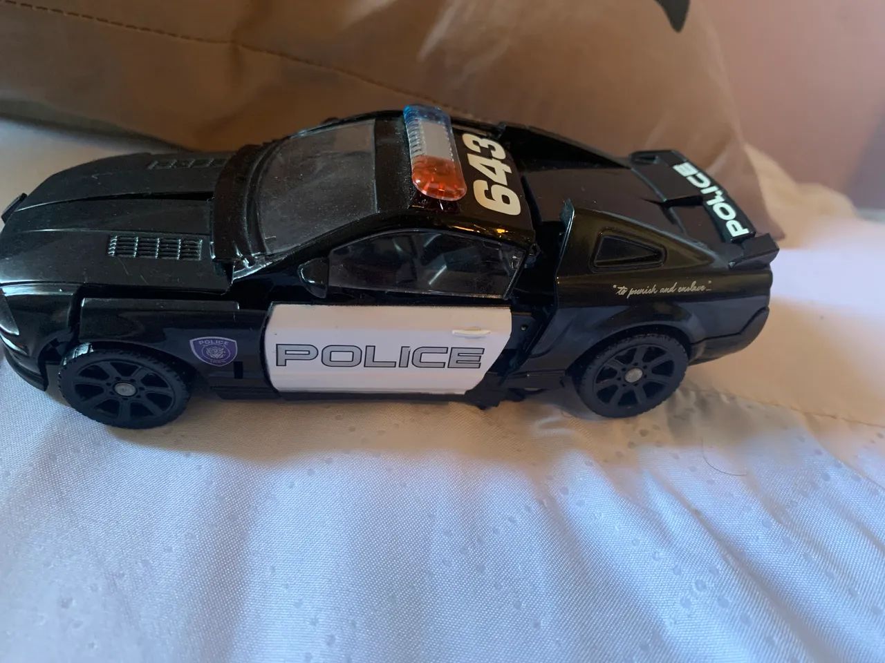 Transformers 2007 Movie Barricade + Bumblebee Dotm - Foto 2