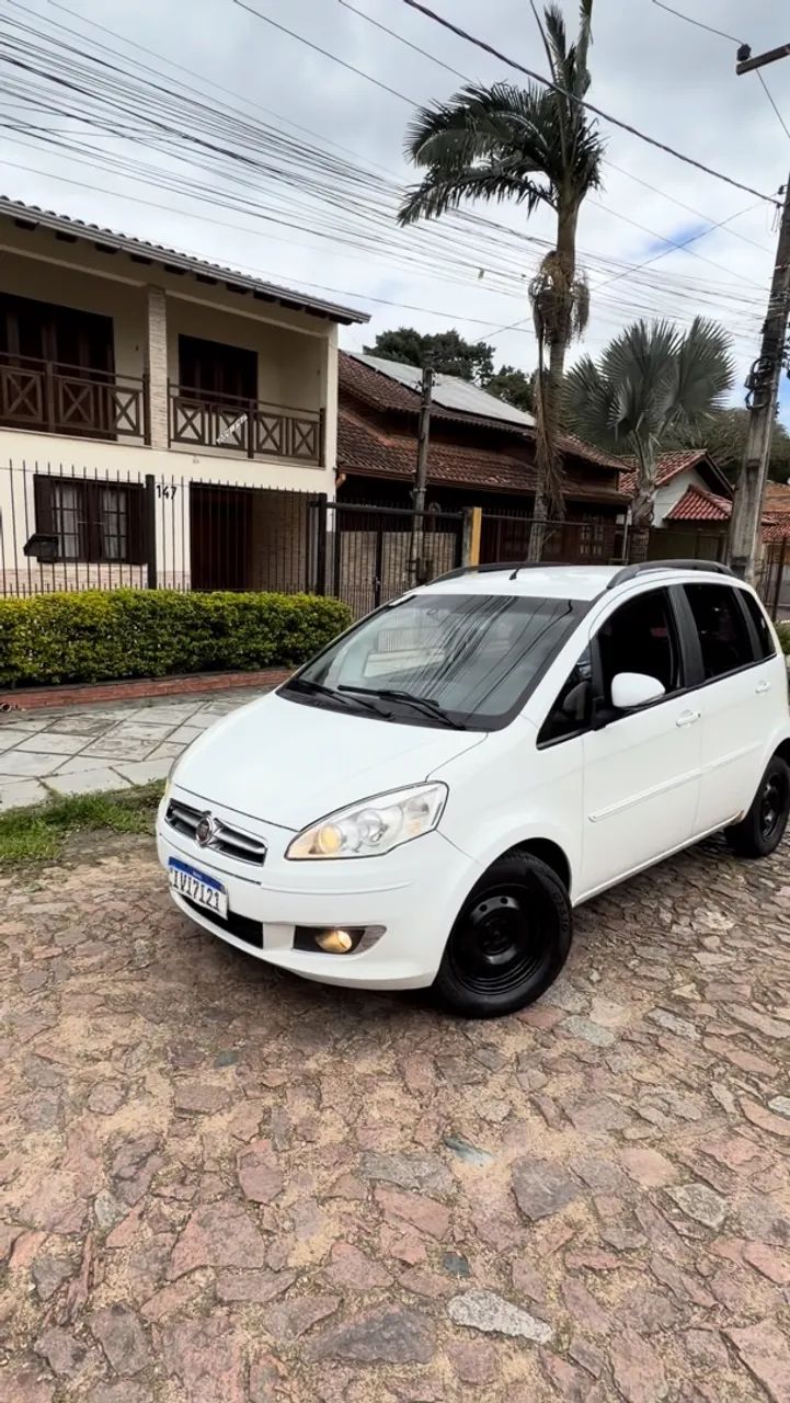 Fiat Idea ATTRACTIVE 1.4 8V FLEX 2014