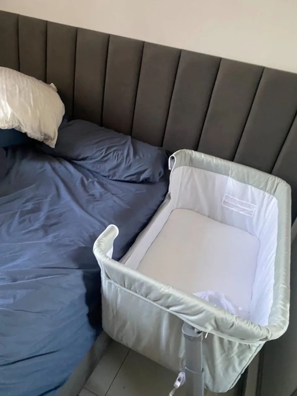 Berço Cosco CoBed Pluggy Cinza