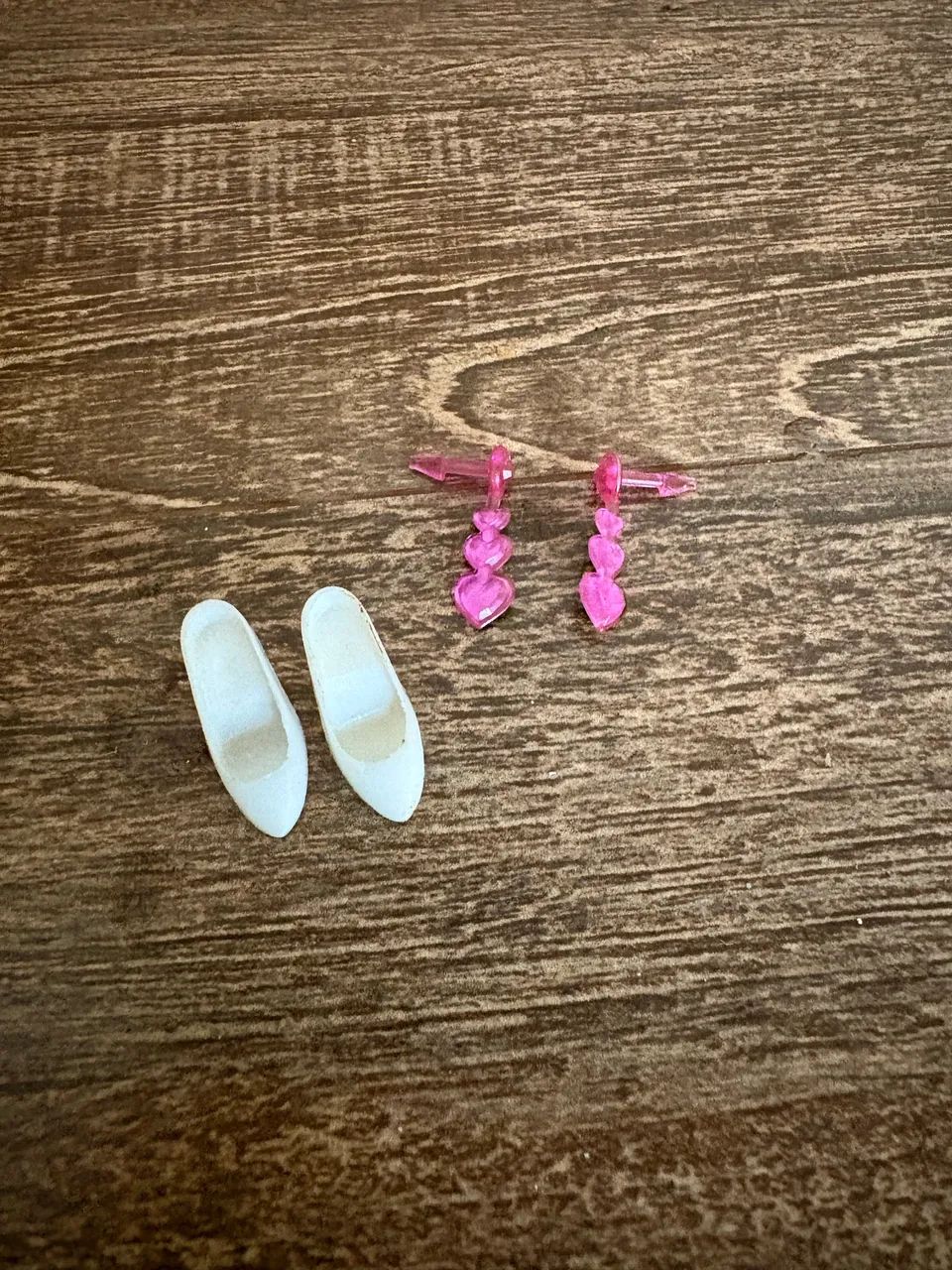 Acessórios Barbie corações mágicos 