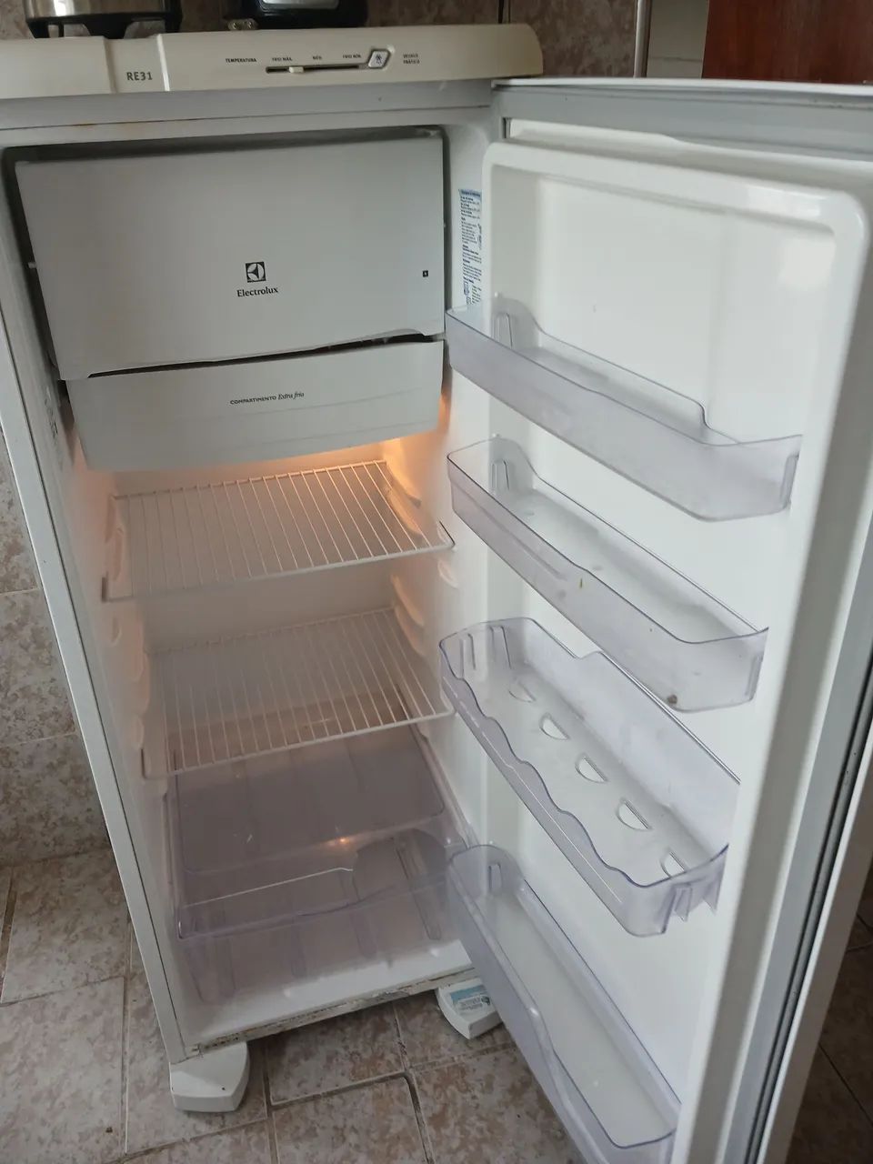 Geladeira Electrolux RE31 - Foto 3