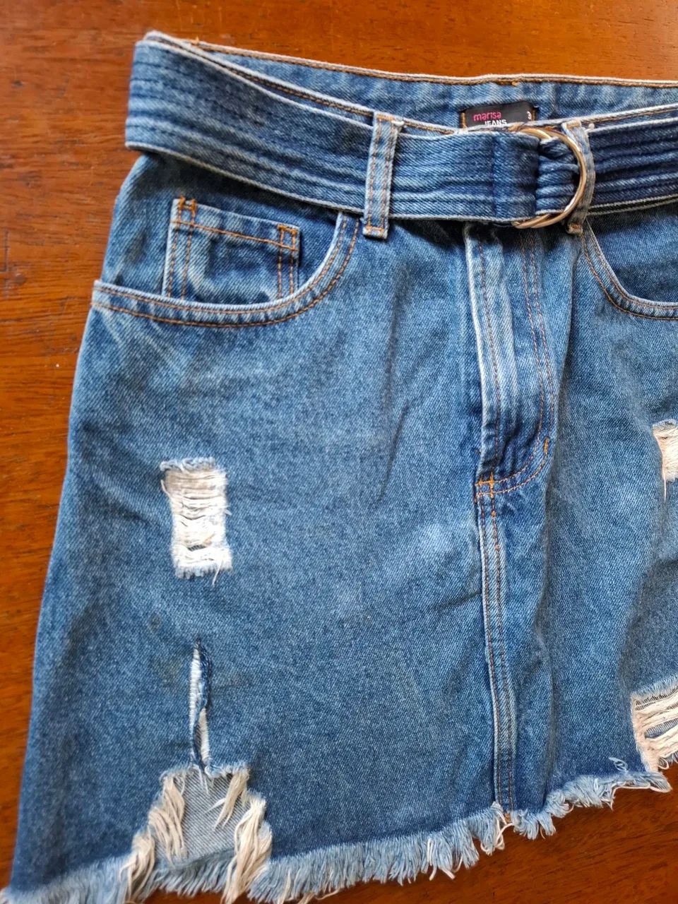 Saia Jeans Destroyed com Cinto e Barra Desfiada - Foto 2