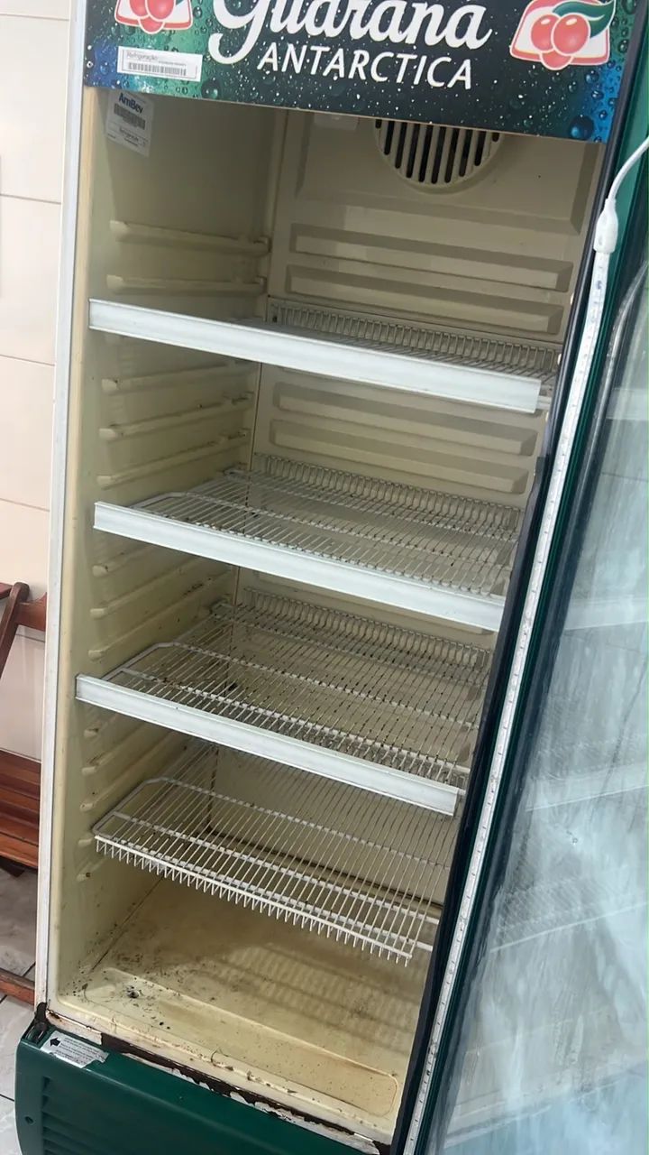 EXPOSITOR DE BEBIDAS 
