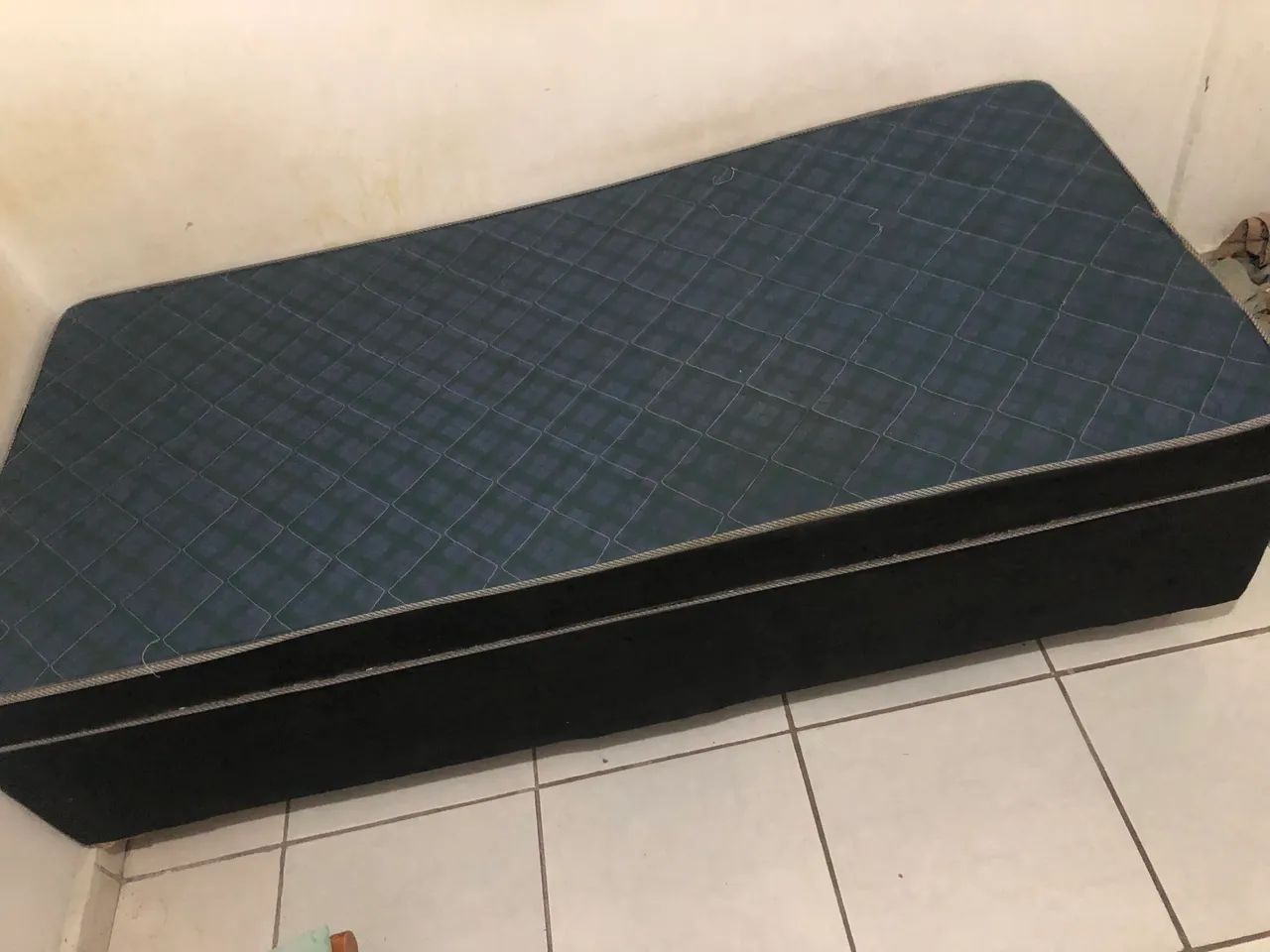 Cama box
