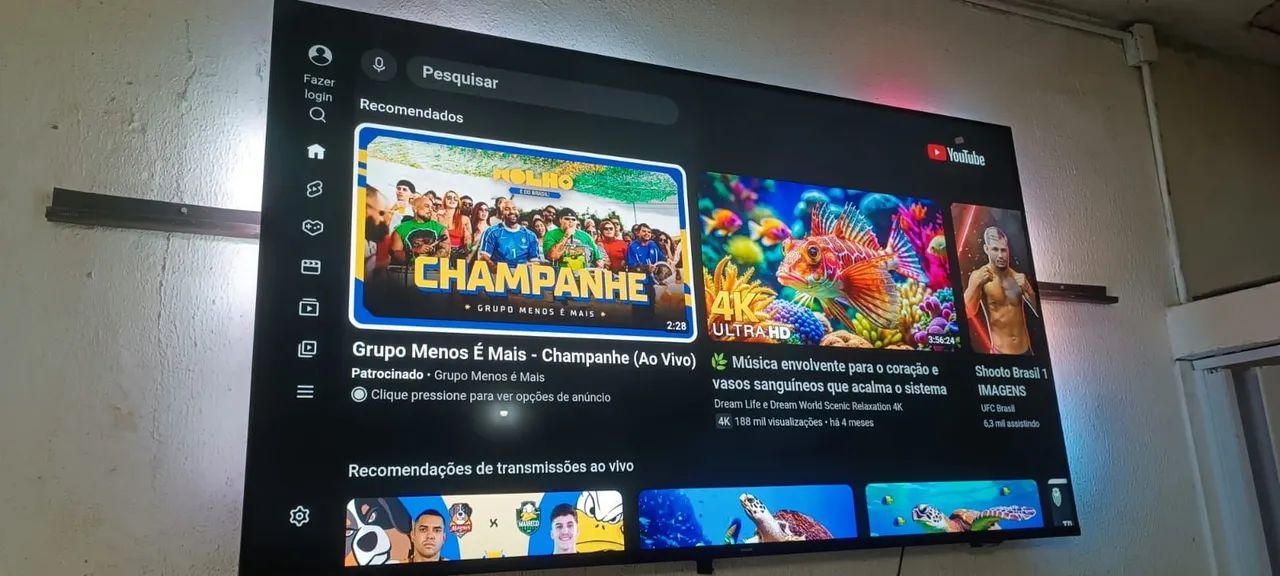 Vende-se Tv philips 65' smart,moderna com várias funções...funcionando perfeitamente.