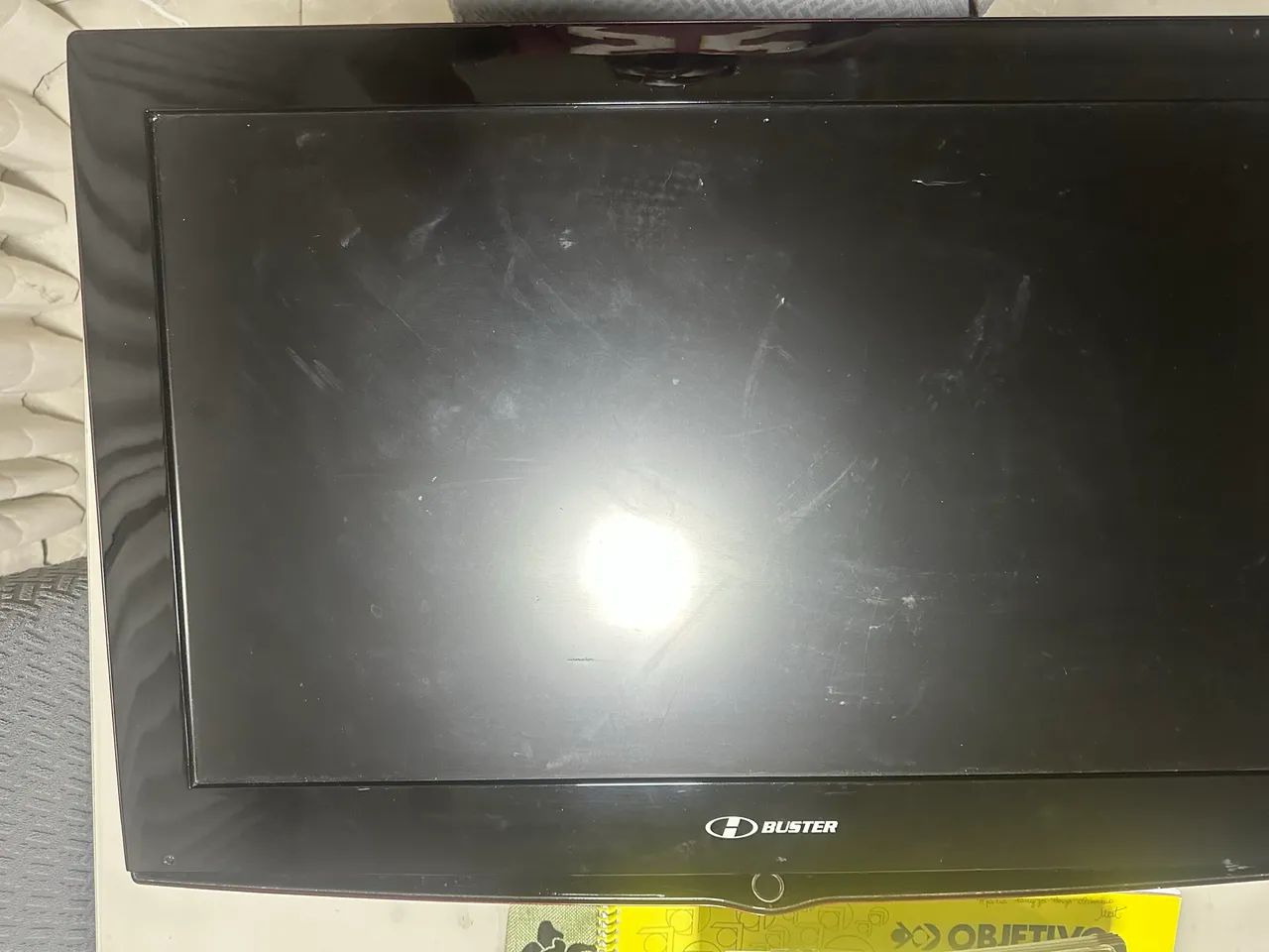 Tv 32 polegadas c/defeito 