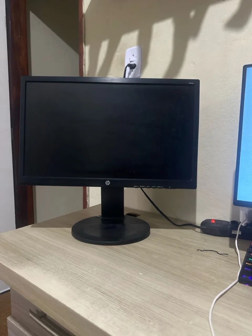 Monitor Hp V225hz