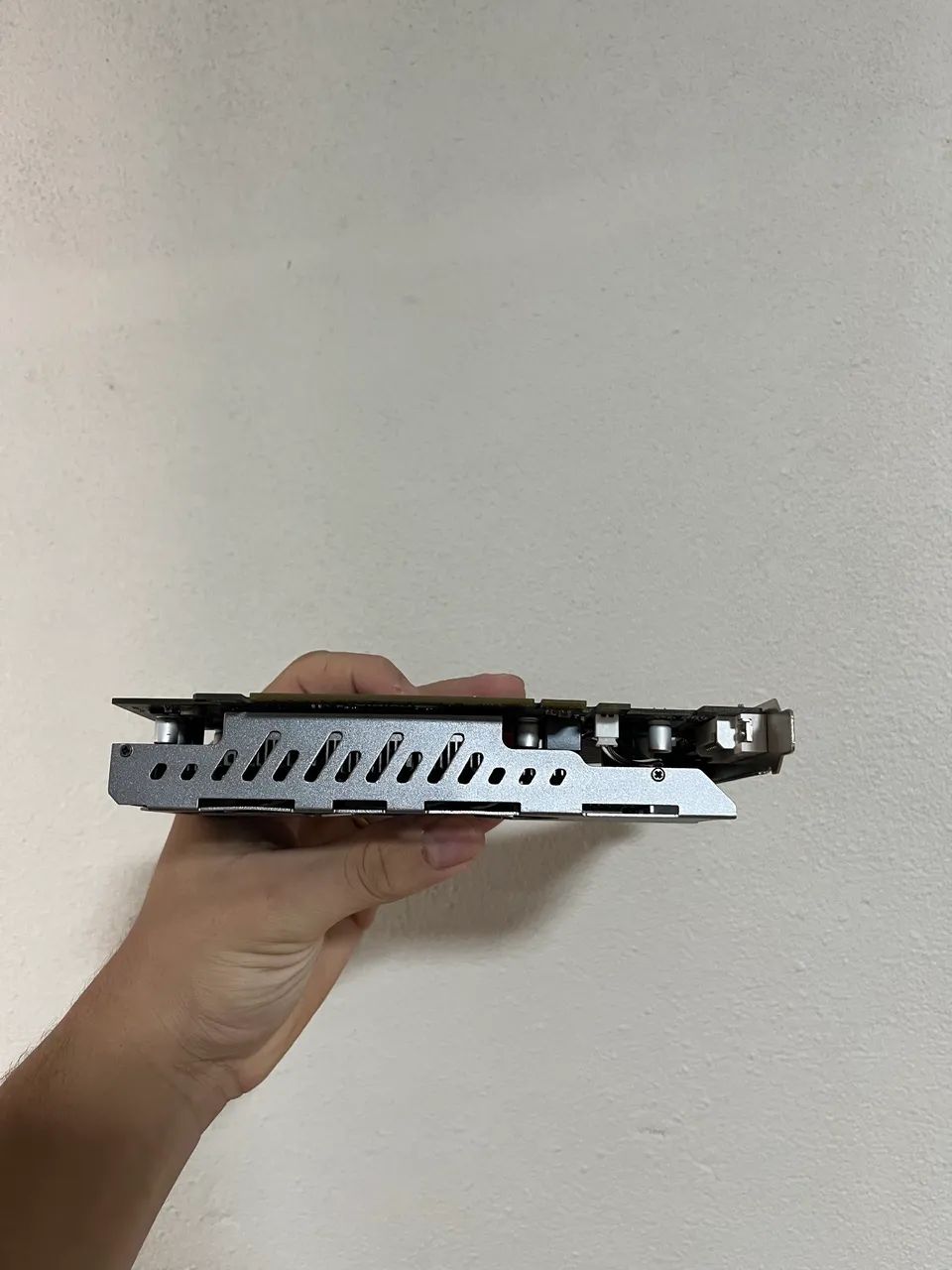GTX 750 4GB LOW PROFILE  - Foto 3