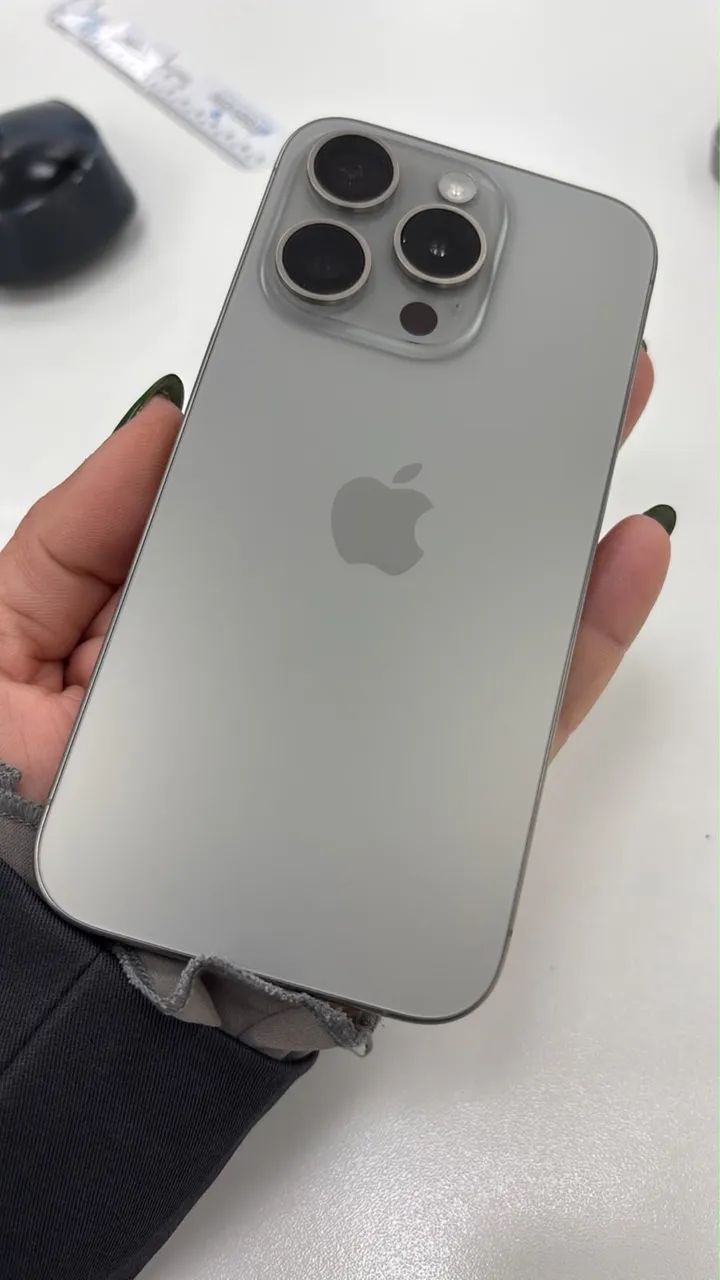 Vende iPhone 15 pro  - Foto 4