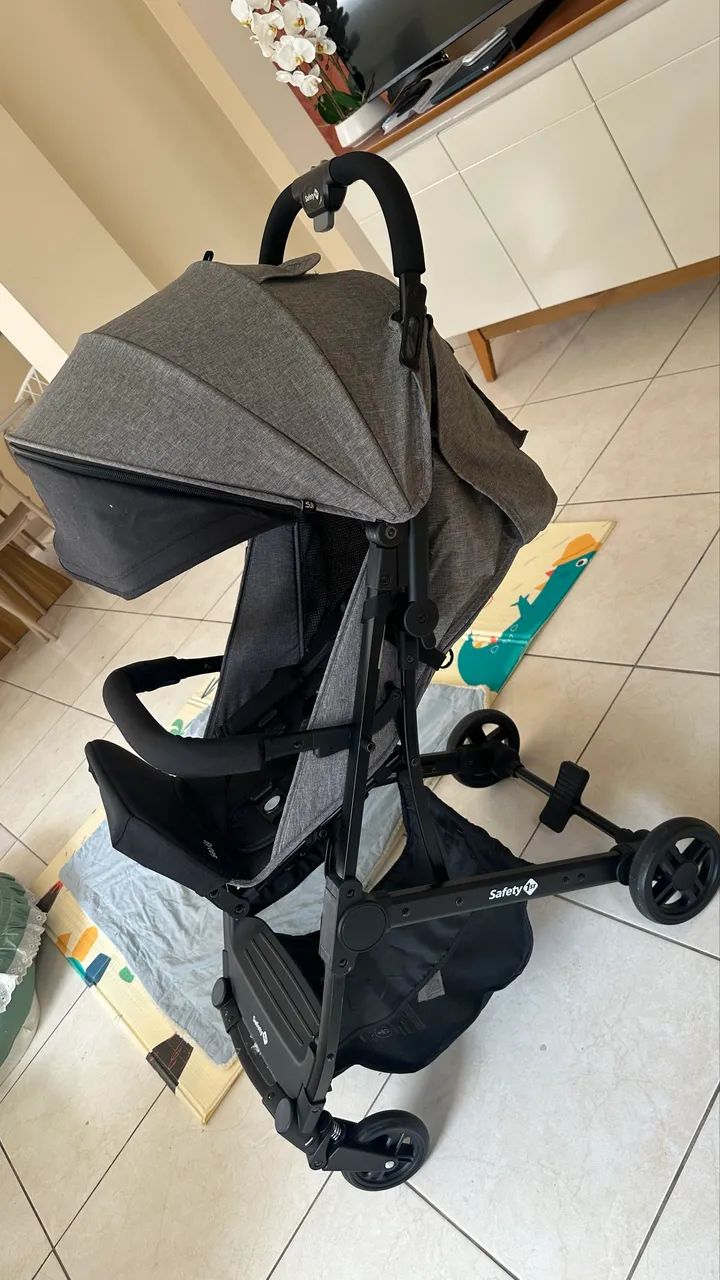 Carrinho de bebê 1 mês de uso  - Foto 3