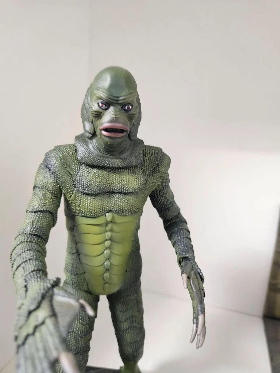  Monstro da lagoa negra estátua 30cm