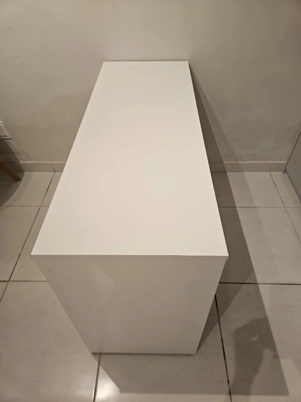 Mesa branca em MDF, base de ferro.  - Foto 4