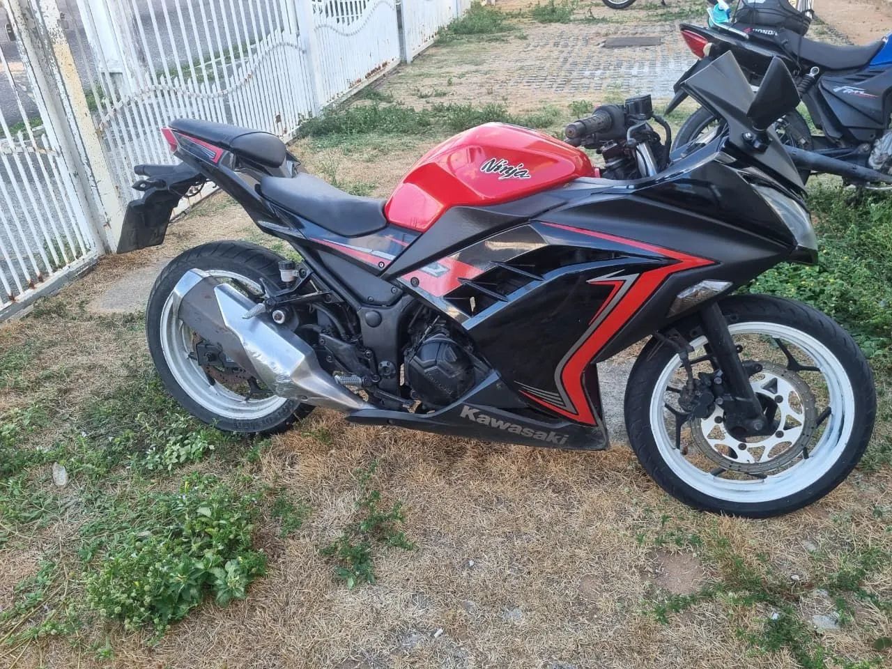 Ninja Kawasaki  - Foto 3