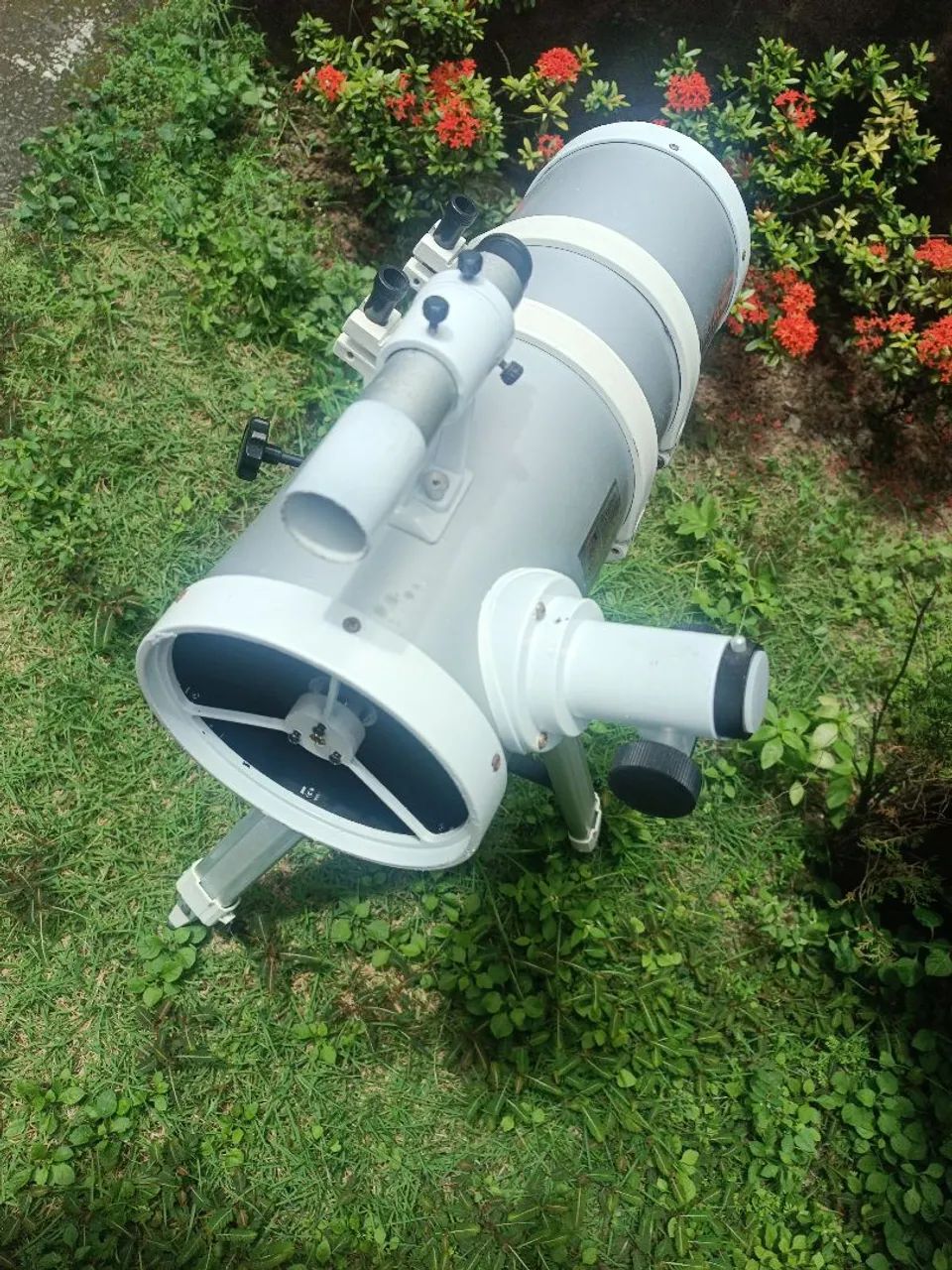 Telescópio 150mm + Montagem Equatorial Eq3