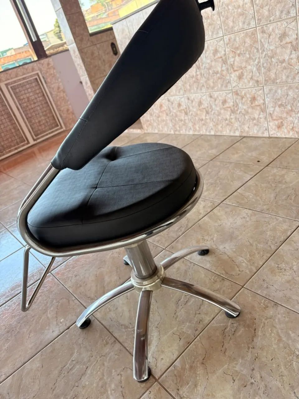 Cadeira Rotatória para salao moderna - Foto 2