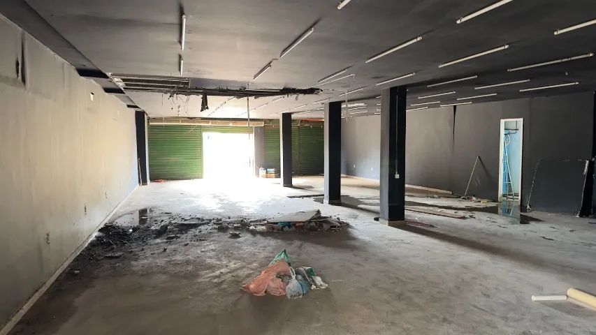 Excelente LOJA 200m2 na Estrutural Qd 05 Setor Oeste - Foto 4
