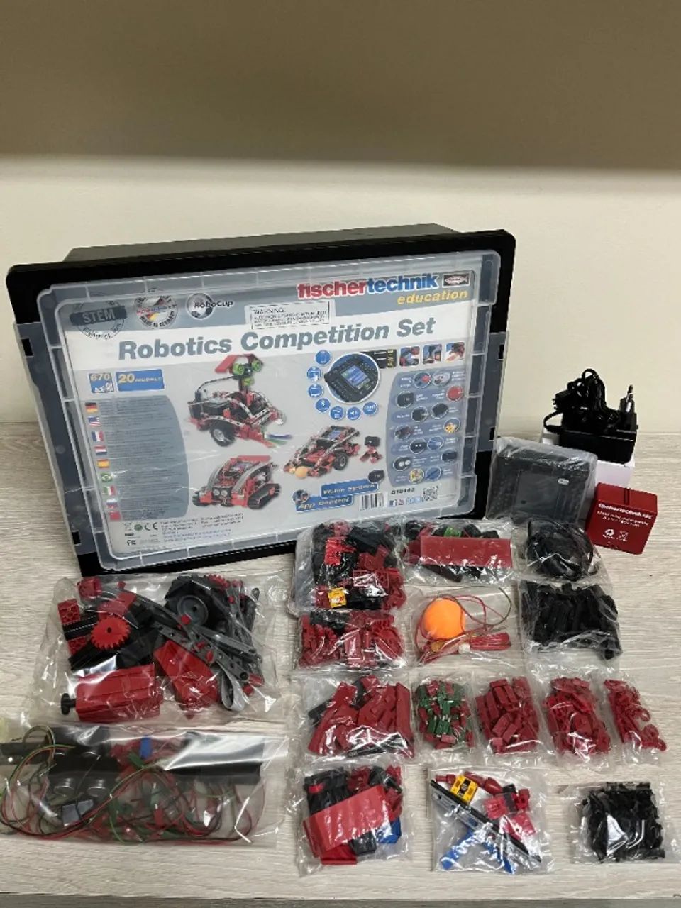 Kit de Robótica Fischertechnik Robotics Competition Set 670 Peças 20 Modelos