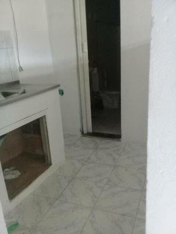 Aluga-se esta casa na av san martin fonte do capim - Foto 19