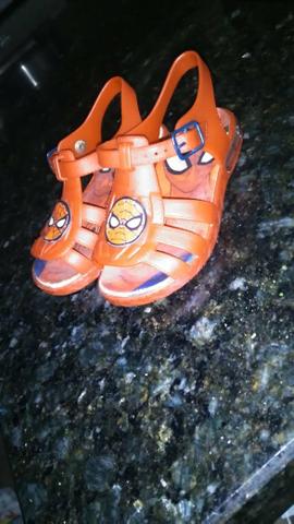 Tenis20/21$50 sandália21/22$20 chinelo23/24$25 cada calça 12_18 meses$40 - Foto 2