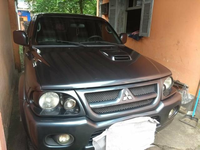Vendo Pajero Sport 2005 diesel - Foto 4