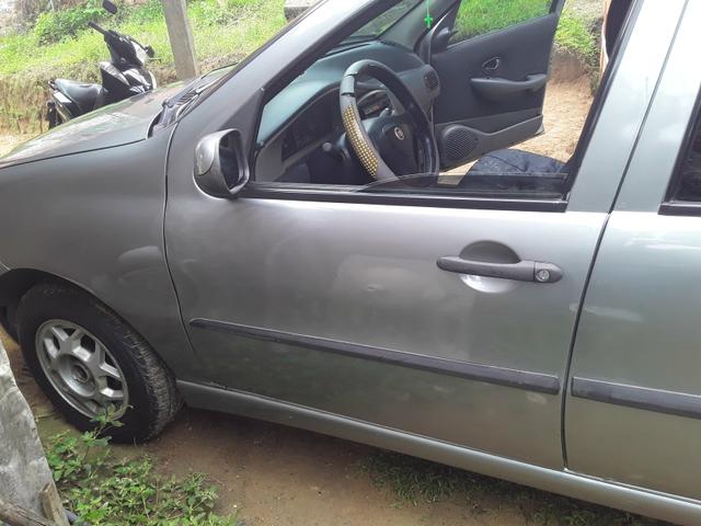 Vendo carro palio em ótimo estado ipva pago - Foto 3