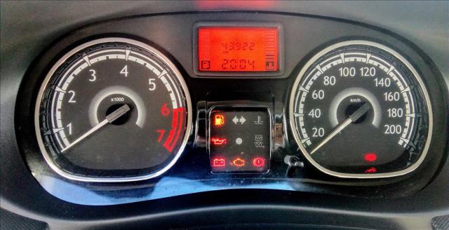 RENAULT SANDERO 1.6 EXPRESSION 8V FLEX 4P MANUAL - Foto 9