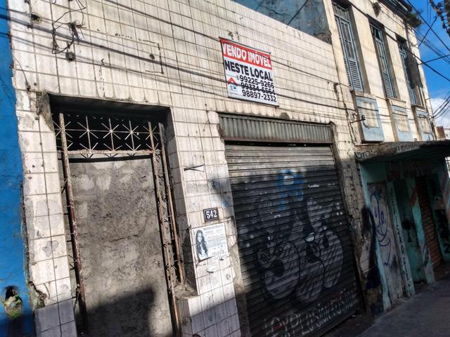 Casarão Frente de rua - Foto 4