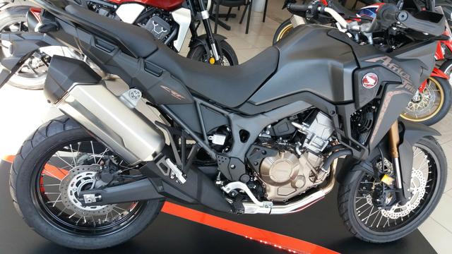 Moto Estradeira!!!vai viajar? seu Sonho realizado!!!