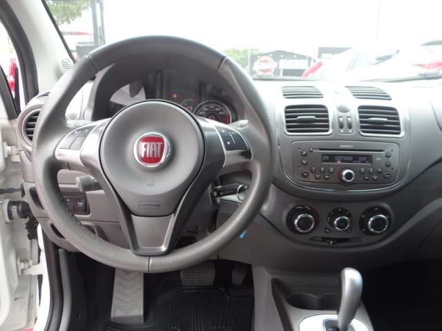 FIAT GRAND SIENA ESSENCE DUALOGIC 1.6 16V FLEX 2015 - Foto 8
