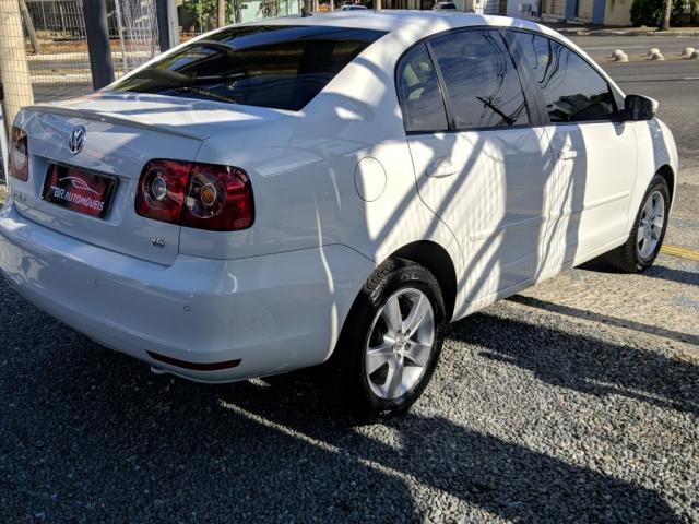 VOLKSWAGEN POLO SEDAN 2013/2014 1.6 MI 8V FLEX 4P MANUAL - Foto 6