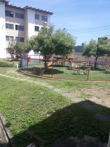 Alugo apartamento condomínio parque das acácias