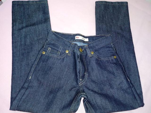 Calca Levis
