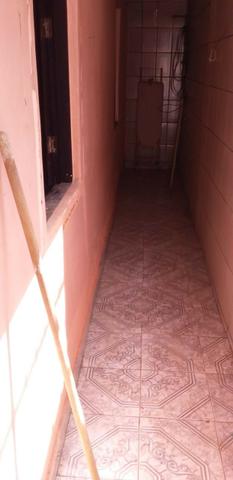 Aluga-se uma casa grande com garagem - Foto 5