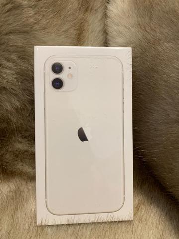 IPhone 11 64 Gb silver - garantia 1 ano apple